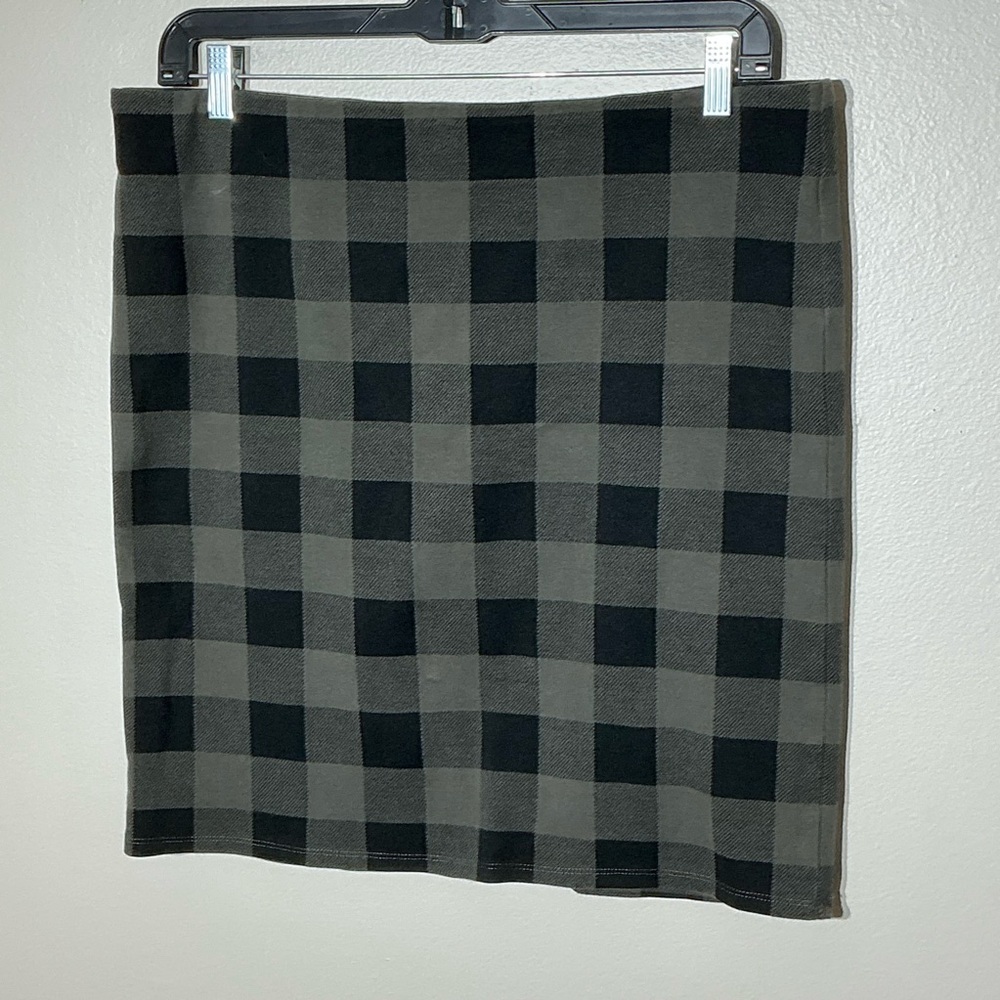 LOFT Black and Gray XL Checkered Short  Skirt